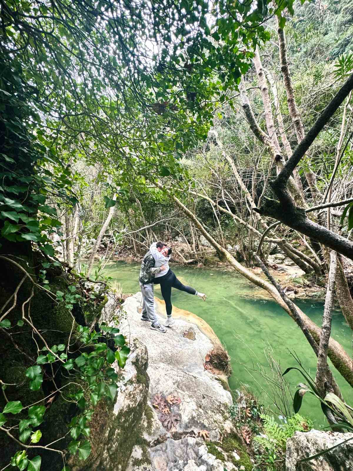 Η Δανάη Μπάρκα με τον σύντροφό της