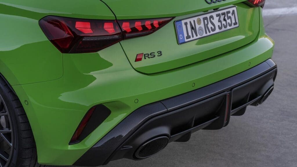 Το Audi RS 3 (2025) ανανεώθηκε και γυρνά το Ρινγκ σε 7:33