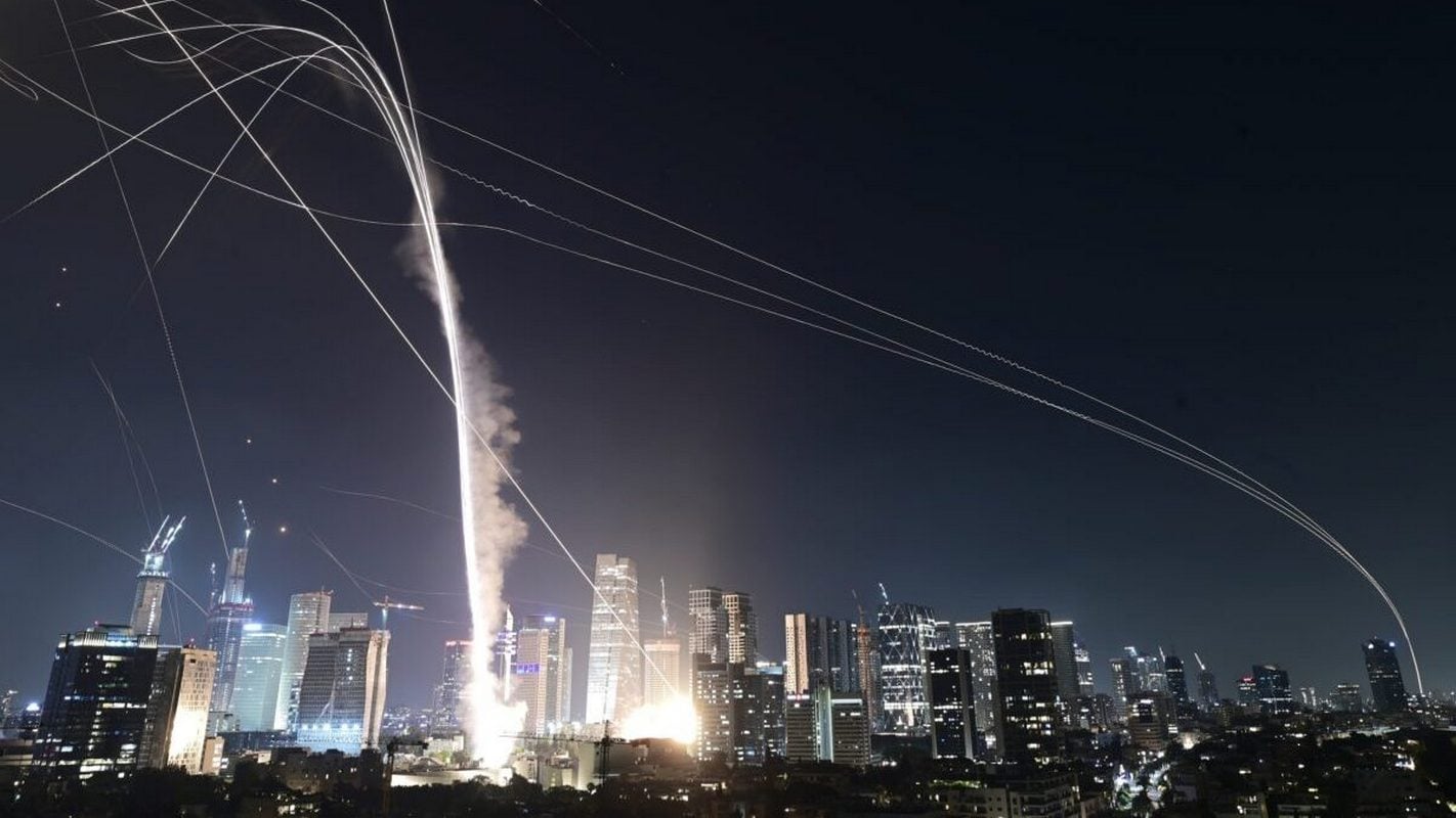 Πυραυλικές επιθέσεις από το Ιράν κατά του Ισραήλ