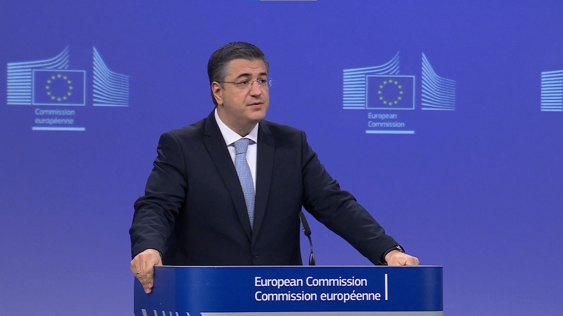 Τζιτζικώστας: «Η ΕΕ έχει αρκετά καύσιμα για αεροδρόμια και αεροσκάφη – Οι φήμες για ελλείψεις δεν ισχύουν»