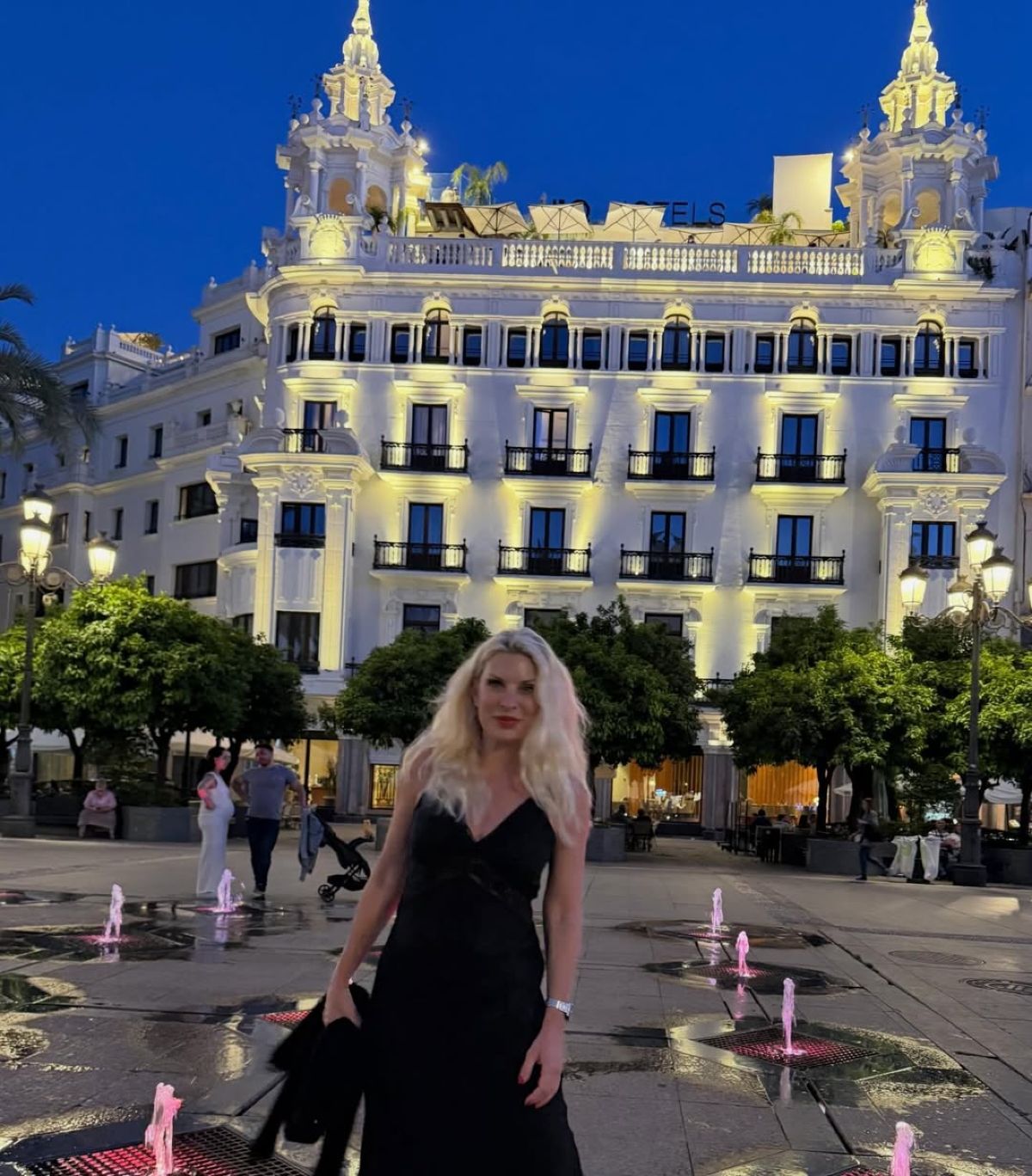 Η Ελένη Μενεγάκη στην Ισπανία