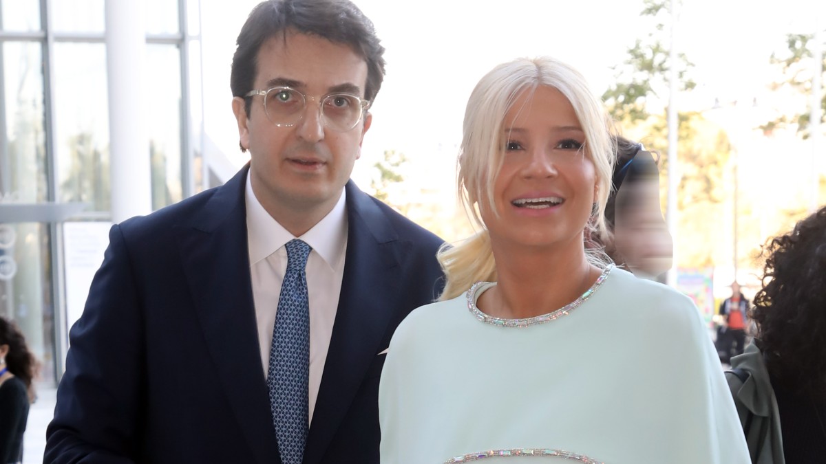 Φαίη Σκορδά – Αλέξανδρος Αθανασιάδης: Η πρώτη δημόσια κοινή εμφάνιση λίγο πριν τον γάμο τους (Φωτογραφίες)