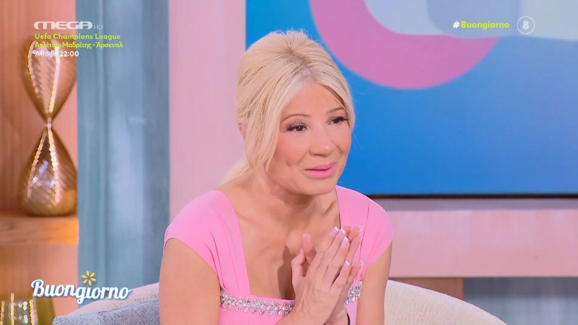 Άρης Δαβαράκης σε Φαίη Σκορδά: «Είμαι θαυμαστής σου – Είσαι πάρα πολύ όμορφη»