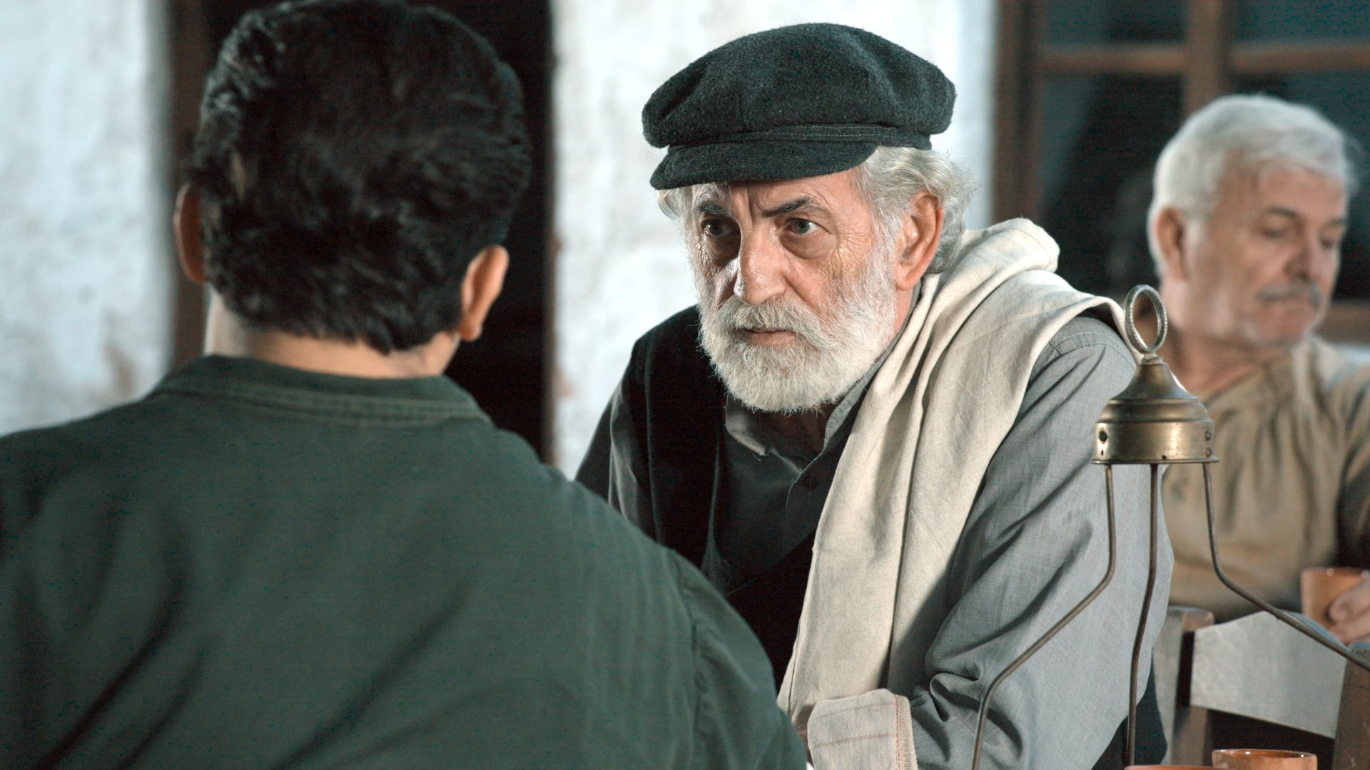 «Από Ήλιο σε Ήλιο»: Κακόβουλα κουτσομπολιά στρέφουν όλο το νησί εναντίον της Κατερινέτας