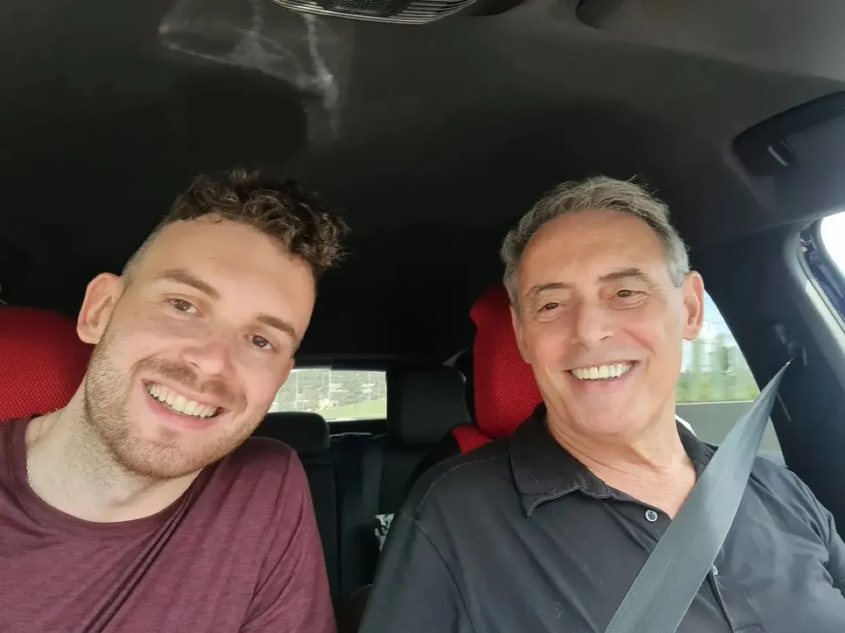 O Ιορδάνης Χασαπόπουλος με τον γιο του