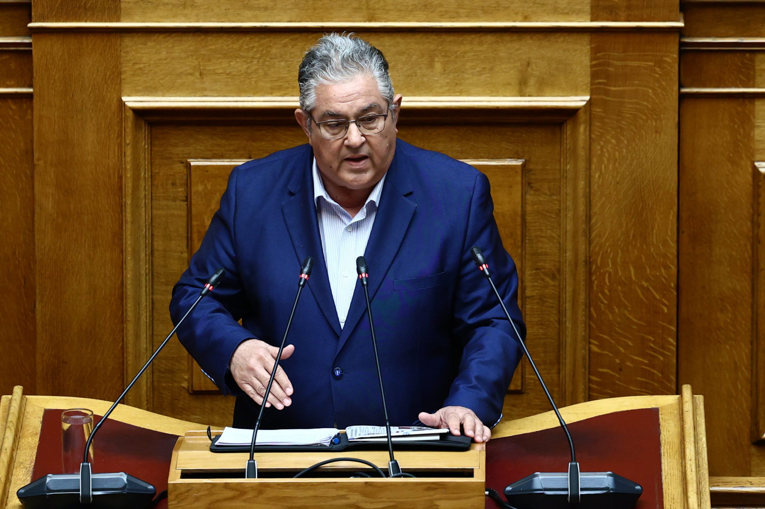 Κουτσούμπας στη Βουλή: Ούτε οι παραιτήσεις ούτε οι ανασχηματισμοί σας σώζουν – Δεν θα γίνουμε ποτέ σαν εσάς