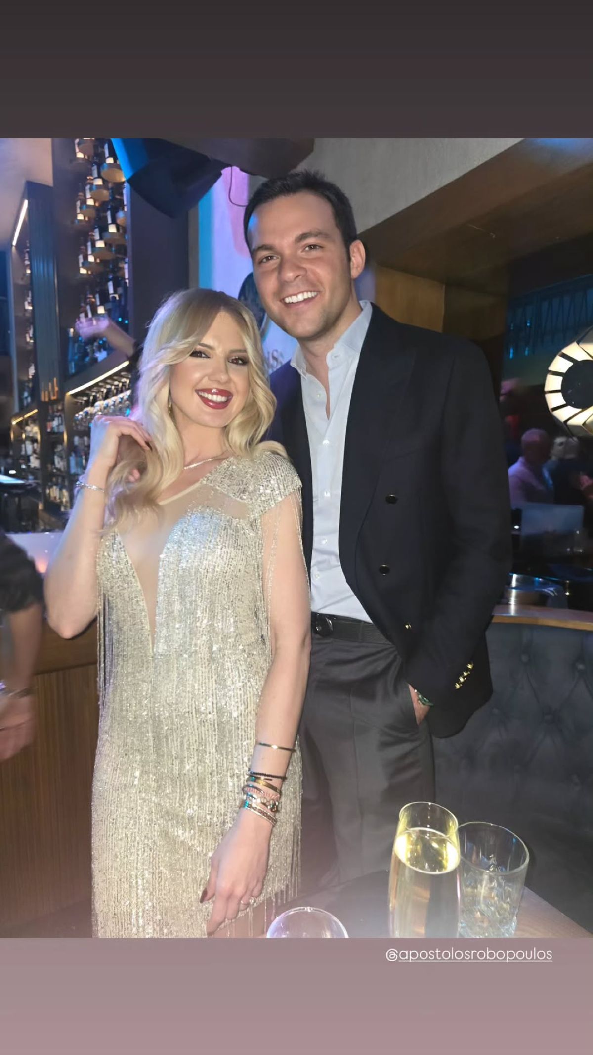 Στράτος Τζώρτζογλου: Μας παρουσίασε το καινούργιο του σπίτι μετά τον χωρισμό και σχολίασε το unfollow στη Μαριόλα 10 Σοφία Μαριόλα, Απόστολος Ρομπόπουλος