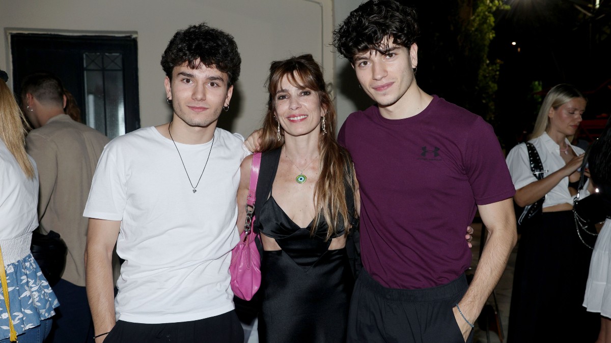 Home 57 Πέτρος Λαγούτης – Μυρτώ Αλικάκη: Οι γιοι τους «σπάνε» τη σιωπή για το διαζύγιο και αποκαλύπτουν άγνωστες λεπτομέρειες