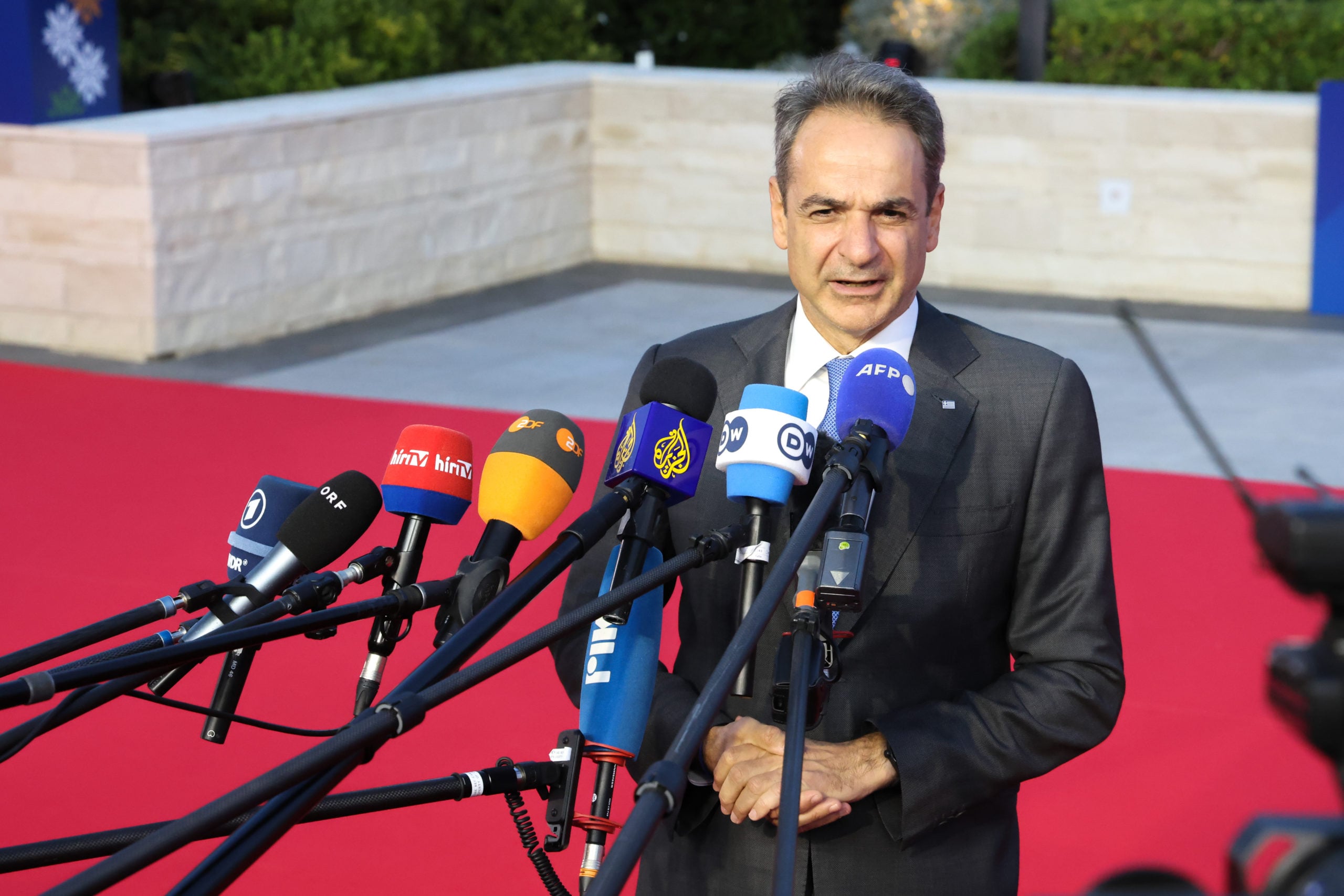 Μητσοτάκης στη Σύνοδο Κορυφής: Υποστηρίζουμε τους Έλληνες όσο μπορούμε