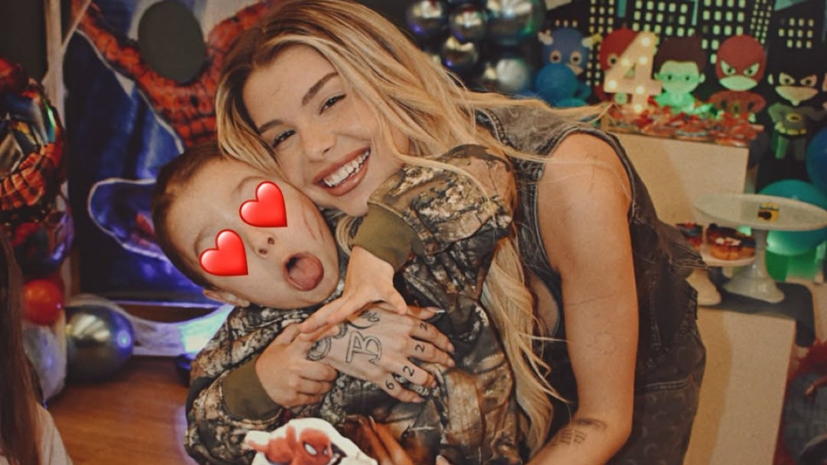 Σύγχρονη Σταχτοπούτα: Γλυκές στιγμές με τον μικρό Βασίλη – Ο γιος που απέκτησε με τον Ricta