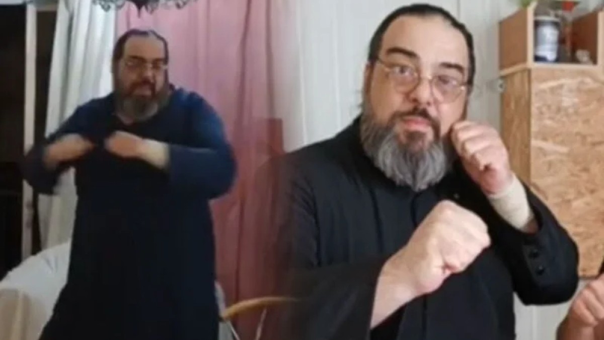 Θρήνος: Έφυγε στα 54 του ο παπά-Παύλος του TikTok