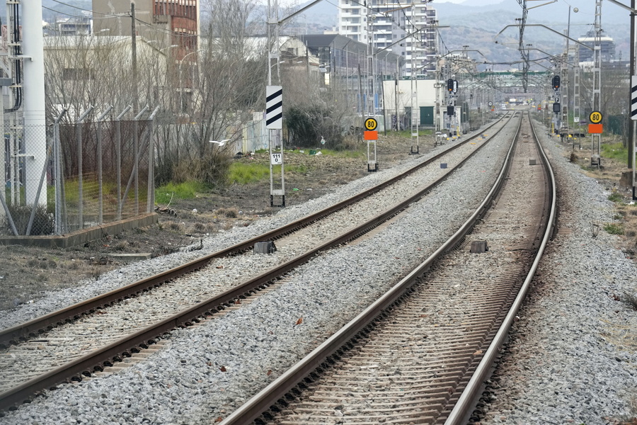 Σοκαριστικές σκηνές στο Βιετνάμ: Τρένο χτύπησε όχημα και σκότωσε επιβάτη (ΒΙΝΤΕΟ)