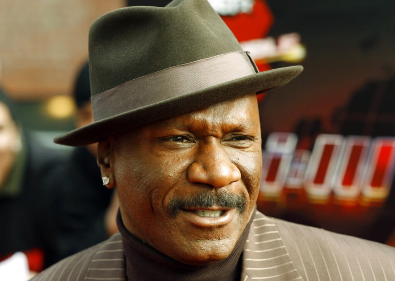 Βινγκ Ρέιμς: Κατέρρευσε σε ταβέρνα ο αστέρας του «Mission: Impossible»