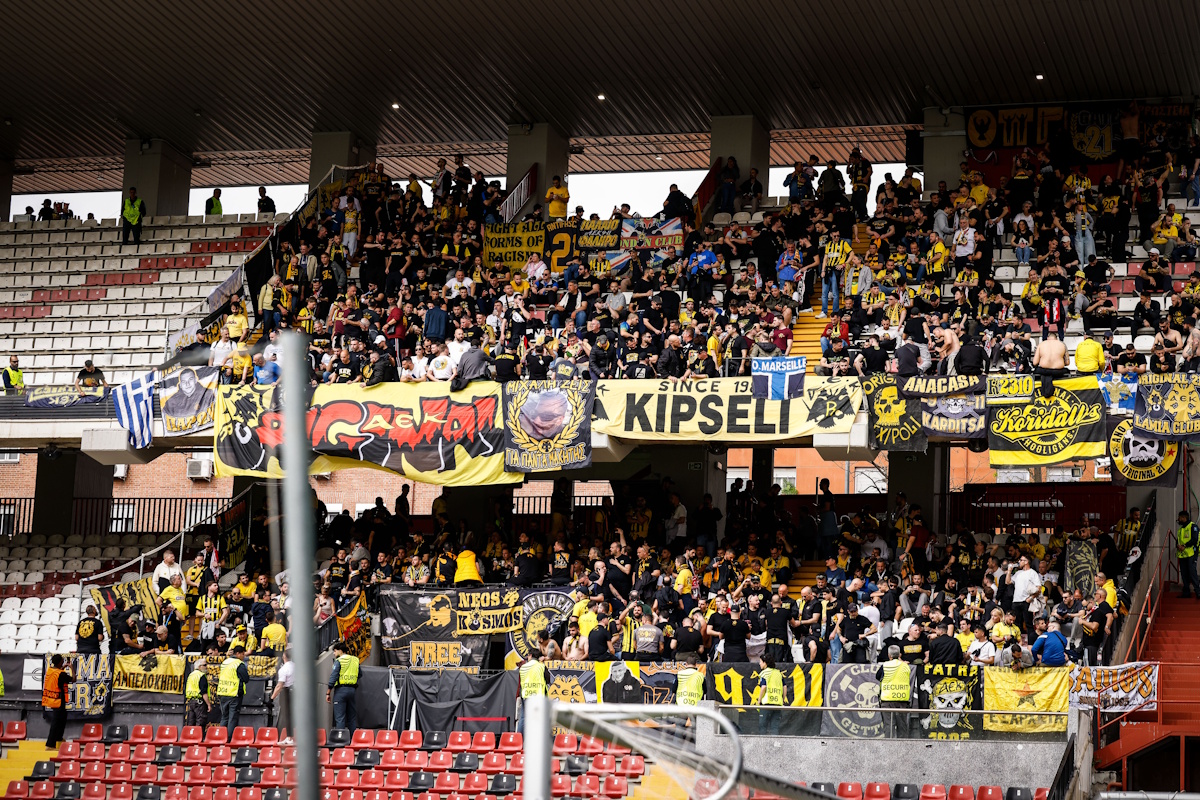 Ράγιο Βαγεκάνο – ΑΕΚ: Η κιτρινόμαυρη κερκίδα των φίλων της Ένωσης στο Βαγέκας