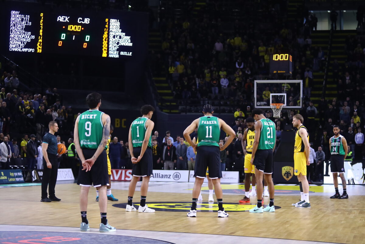 ΑΕΚ – Μούρθια: Τιμητική σιγή για τον Βασίλη Γκούμα στη Sunel Arena