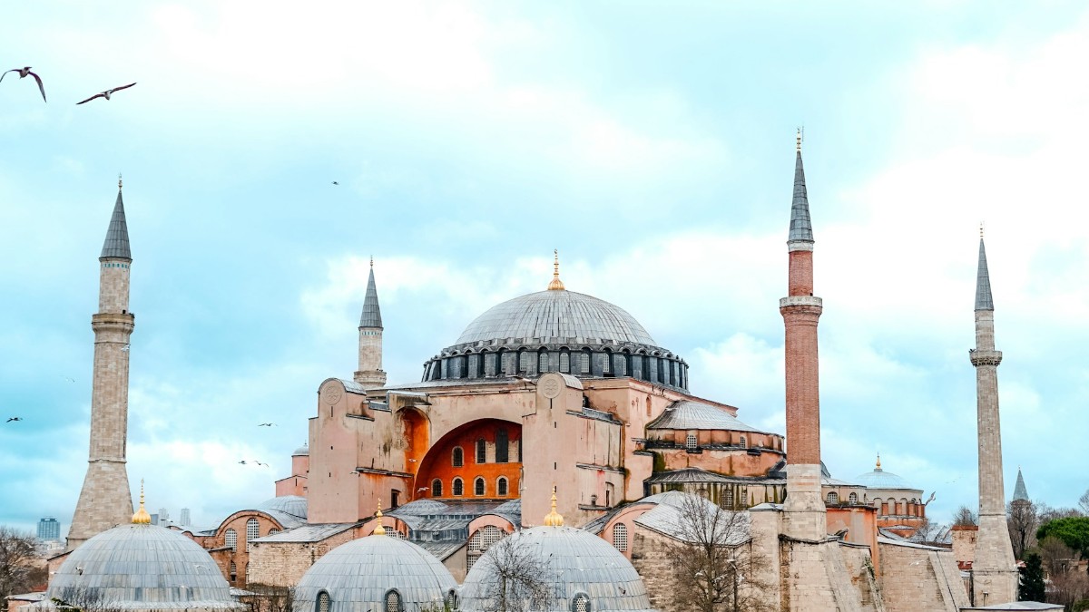 Κύπριος πυγμάχος στην Τουρκία απαντά με καυστική ατάκα: «Θα ανάψουμε κεριά στην Αγιά Σοφιά» – Βίντεο