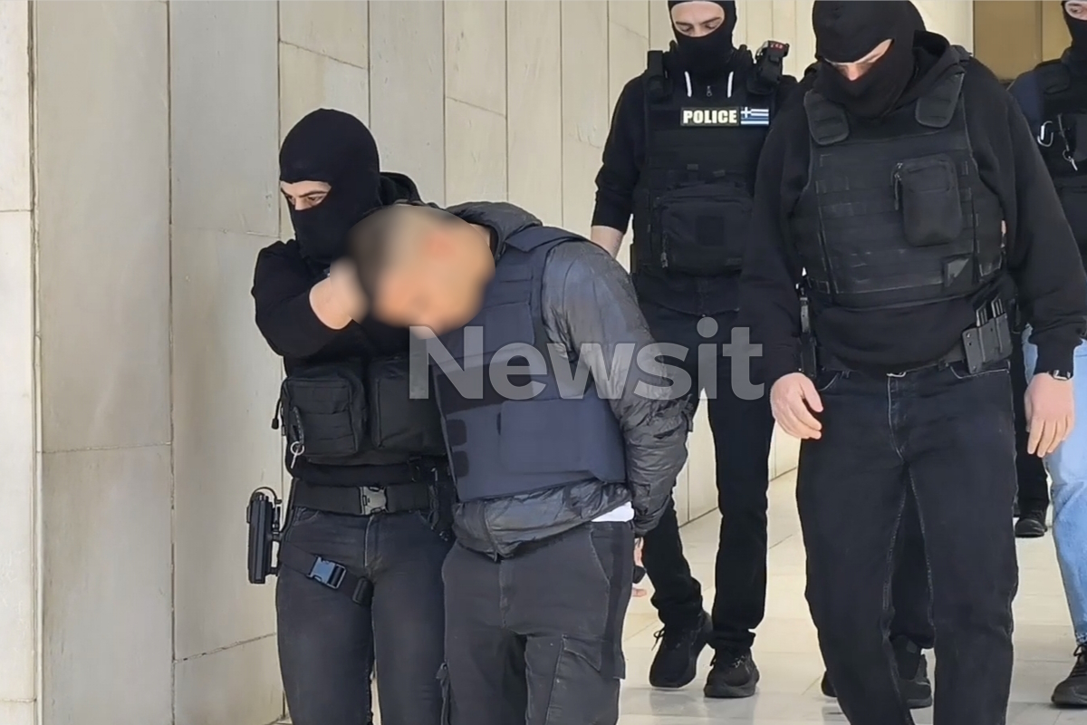 Φόνος στον Άγιο Δημήτριο: Εξόντωσε τον 27χρονο και άλλαξε όχημα για να σβήσει τα ίχνη του