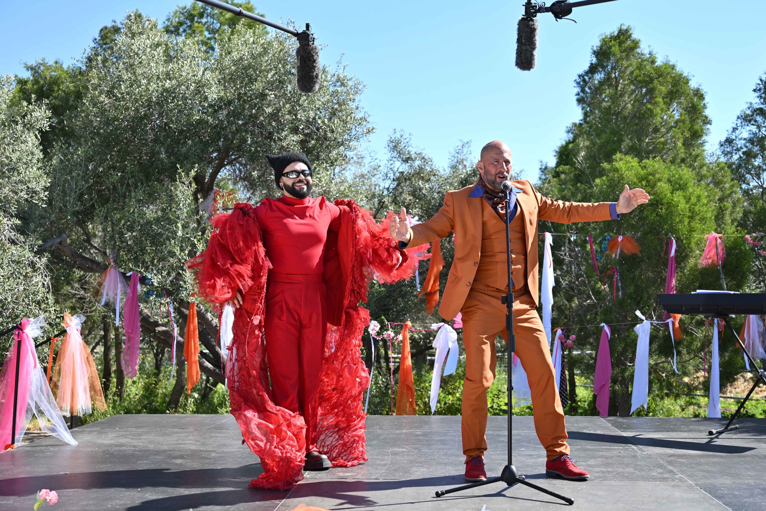 «Το Παιδί»: Ο Akylas εισβάλλει στη σειρά και το Νεοχώρι χορεύει στον ρυθμό του «Ferto»