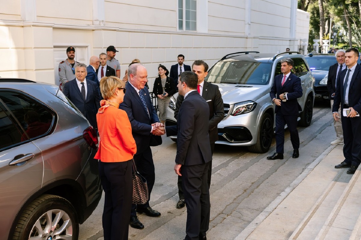 Ο πρίγκιπας Αλβέρτος του Μονακό στα εγκαίνια του Επίτιμου Προξενείου του Πριγκιπάτου στην Κηφισιά