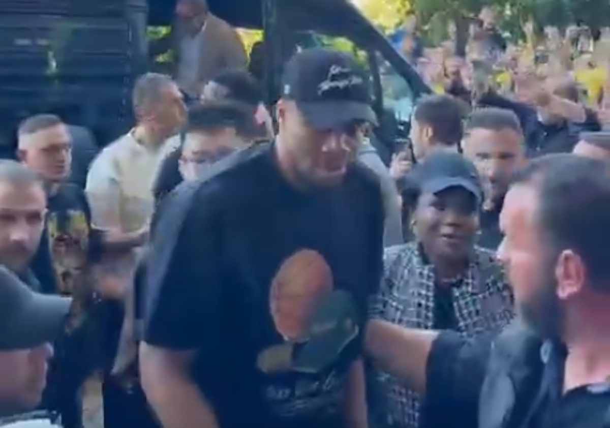 Γιάννης Αντετοκούνμπο και Ρίτσαρντ Σιάο κατέφθασαν στο Αλεξάνδρειο για το Άρης Betsson – Πανιώνιος