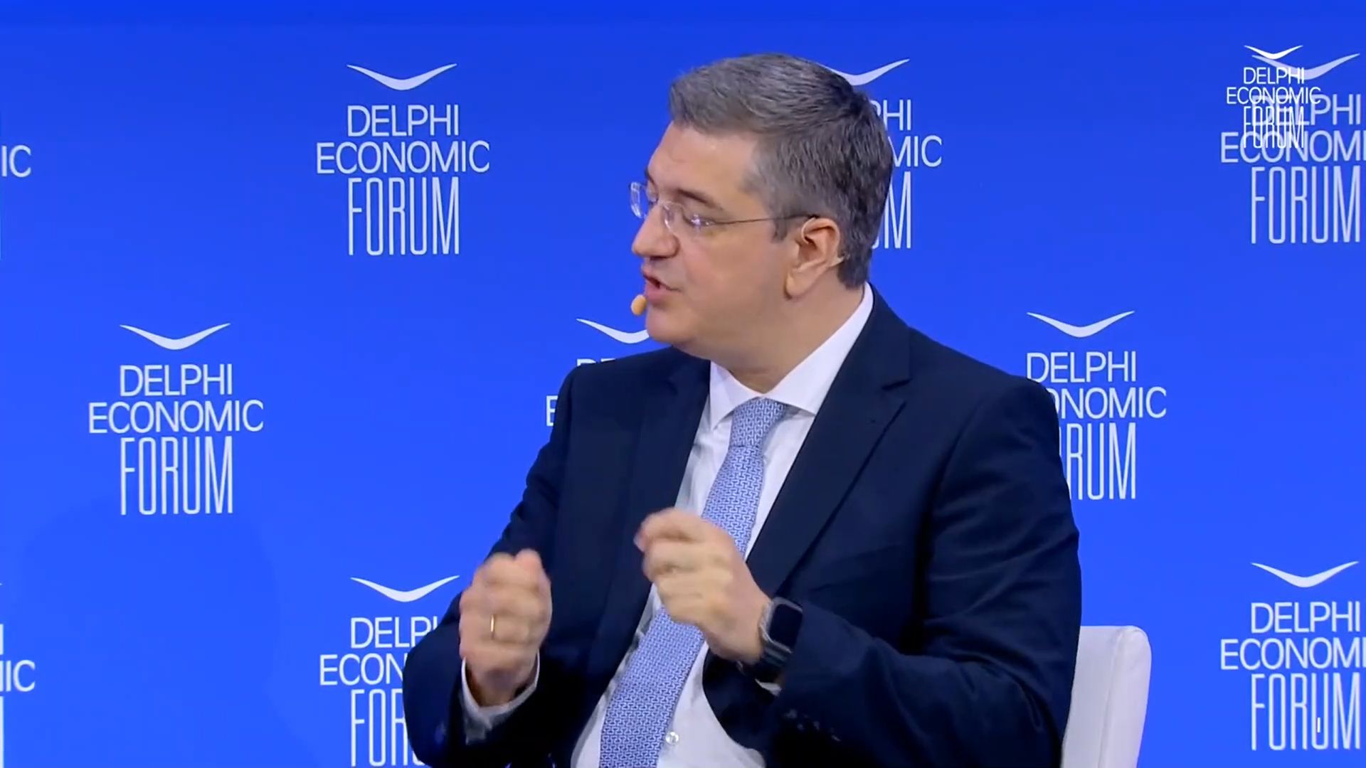 Απ. Τζιτζικώστας: «Δυστυχώς οι υποδομές μας δεν έχουν την επάρκεια να σηκώσουν βαρέα στρατιωτικά οχήματα και στρατό»