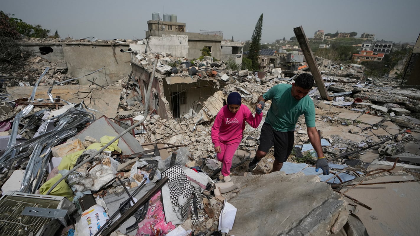 Λίβανος: Το Ισραήλ γκρεμίζει κτίρια στο νότιο μέρος της χώρας