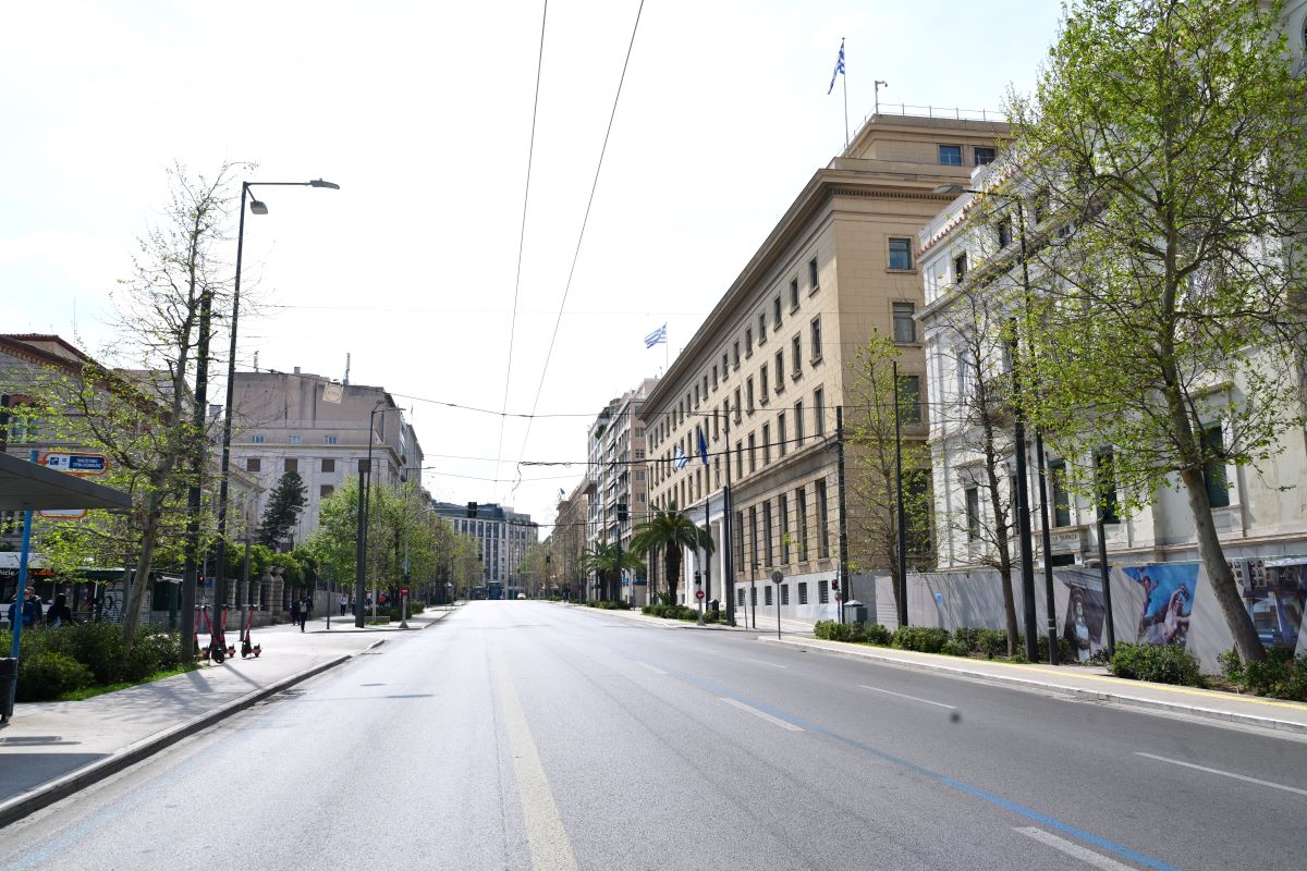 Πάσχα: Ερημική η Αθήνα, μόνο τουρίστες περιπλανώνται στους δρόμους