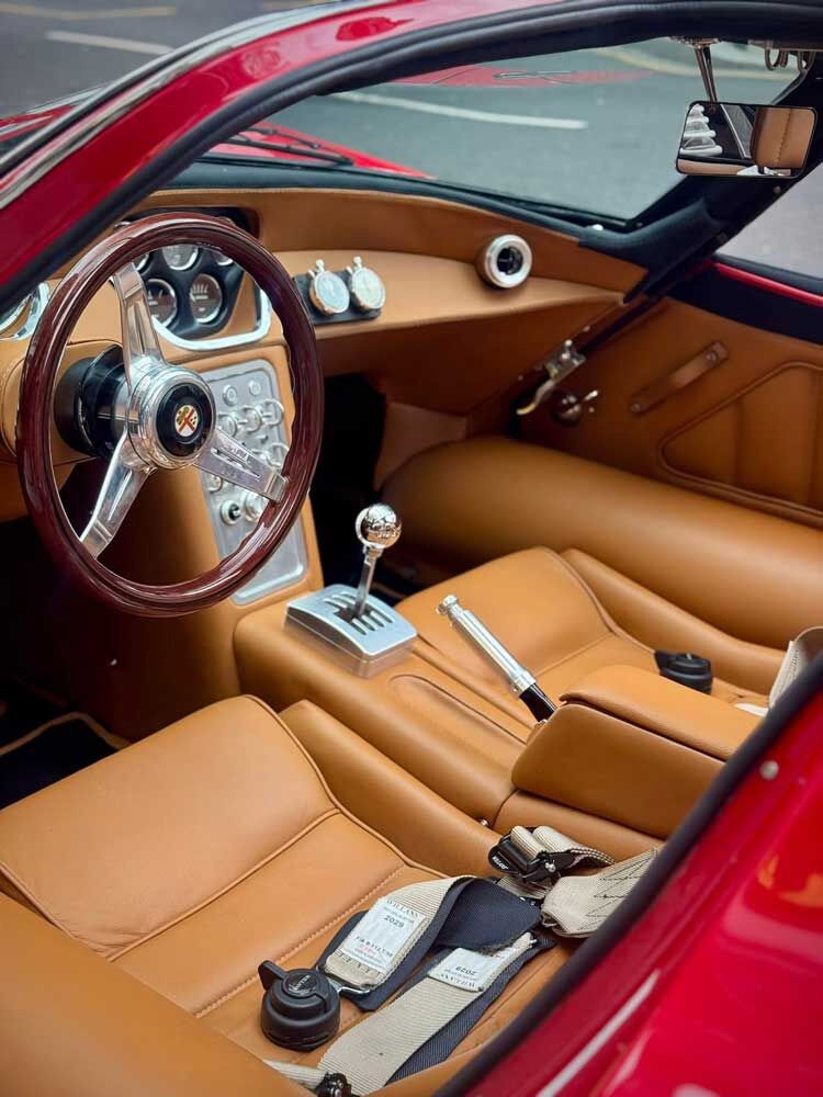 Automotive Artisans R33 Λονδίνο