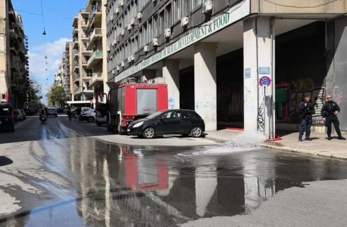 Αχαρνών: Συνεχίζεται η αποστράγγιση υδάτων – Σταδιακή αποκατάσταση ρεύματος