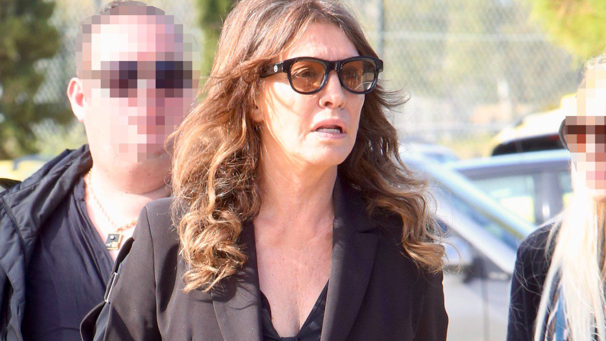 Η Βάνα Μπάρμπα εκφράζει την αγανάκτησή της για το φετινό Πάσχα: «Πώς μπορούμε να γιορτάσουμε;» (Βίντεο)