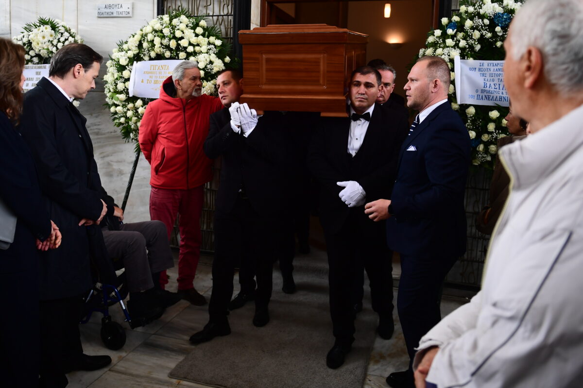 Βασίλης Γκούμας: Το ύστατο «αντίο» στον θρύλο του ελληνικού μπάσκετ