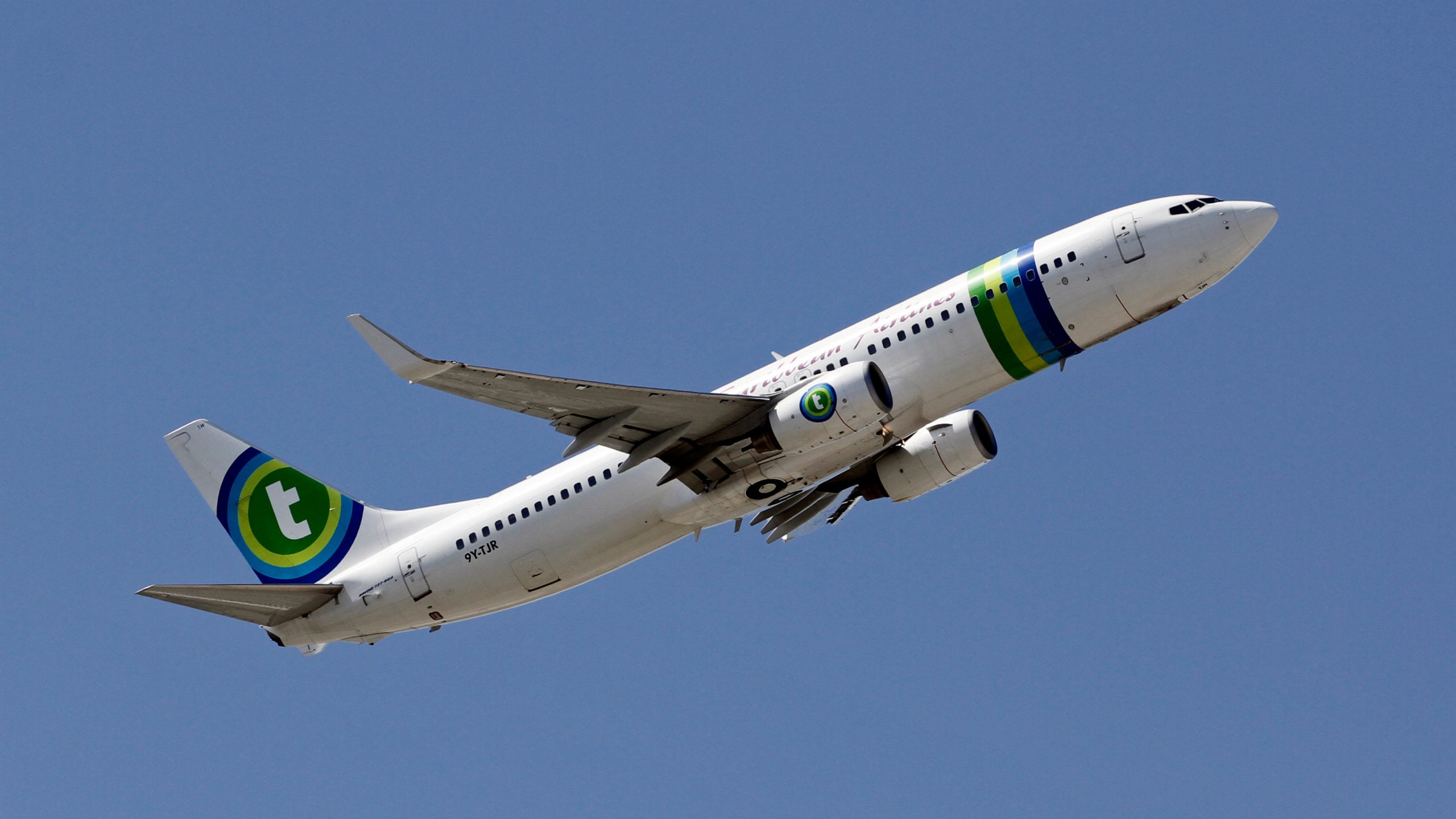 Βρέφος ήρθε στον κόσμο κατά τη διάρκεια πτήσης από Τζαμάικα προς ΗΠΑ – «Σασπένς» με την υπηκοότητα του νεογέννητου