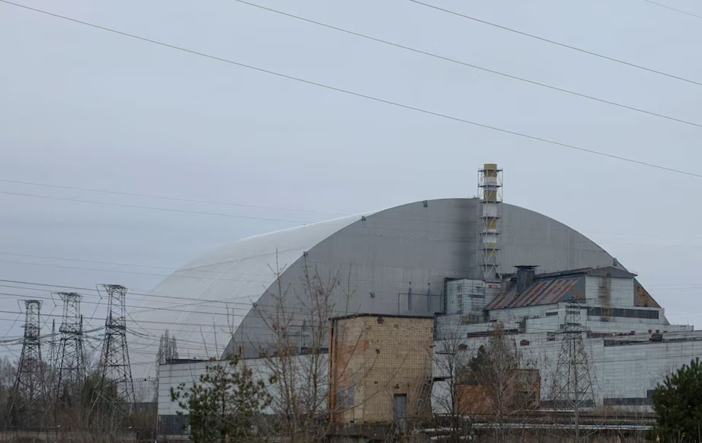 Ουκρανία: Ρωσικοί πύραυλοι περνούν κοντά στο Τσερνομπίλ – Απειλή σοβαρού ατυχήματος