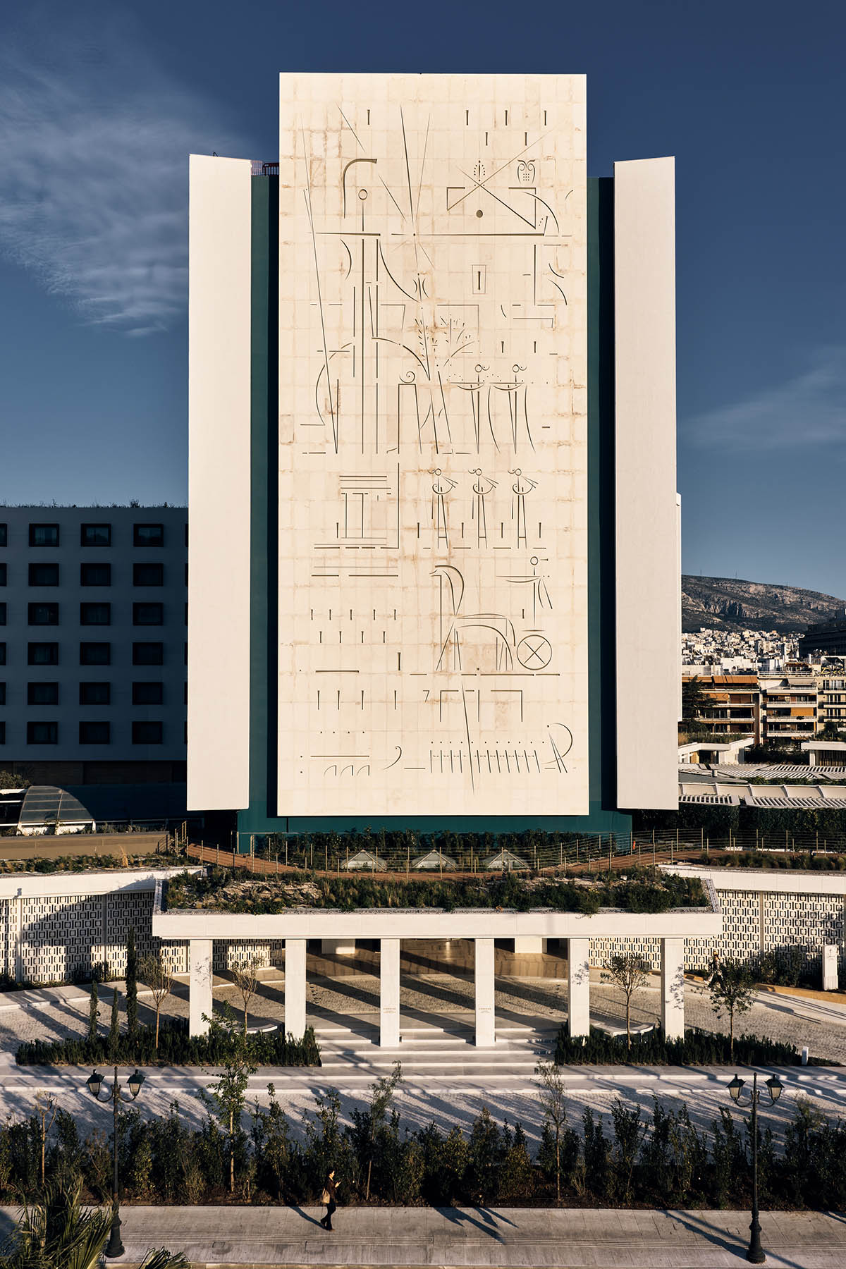 Conrad Athens The Ilisian: Το Hilton αλλιώς – Ταξίδι στο χρόνο στο νέο Urban Resort στην καρδιά της Αθήνας