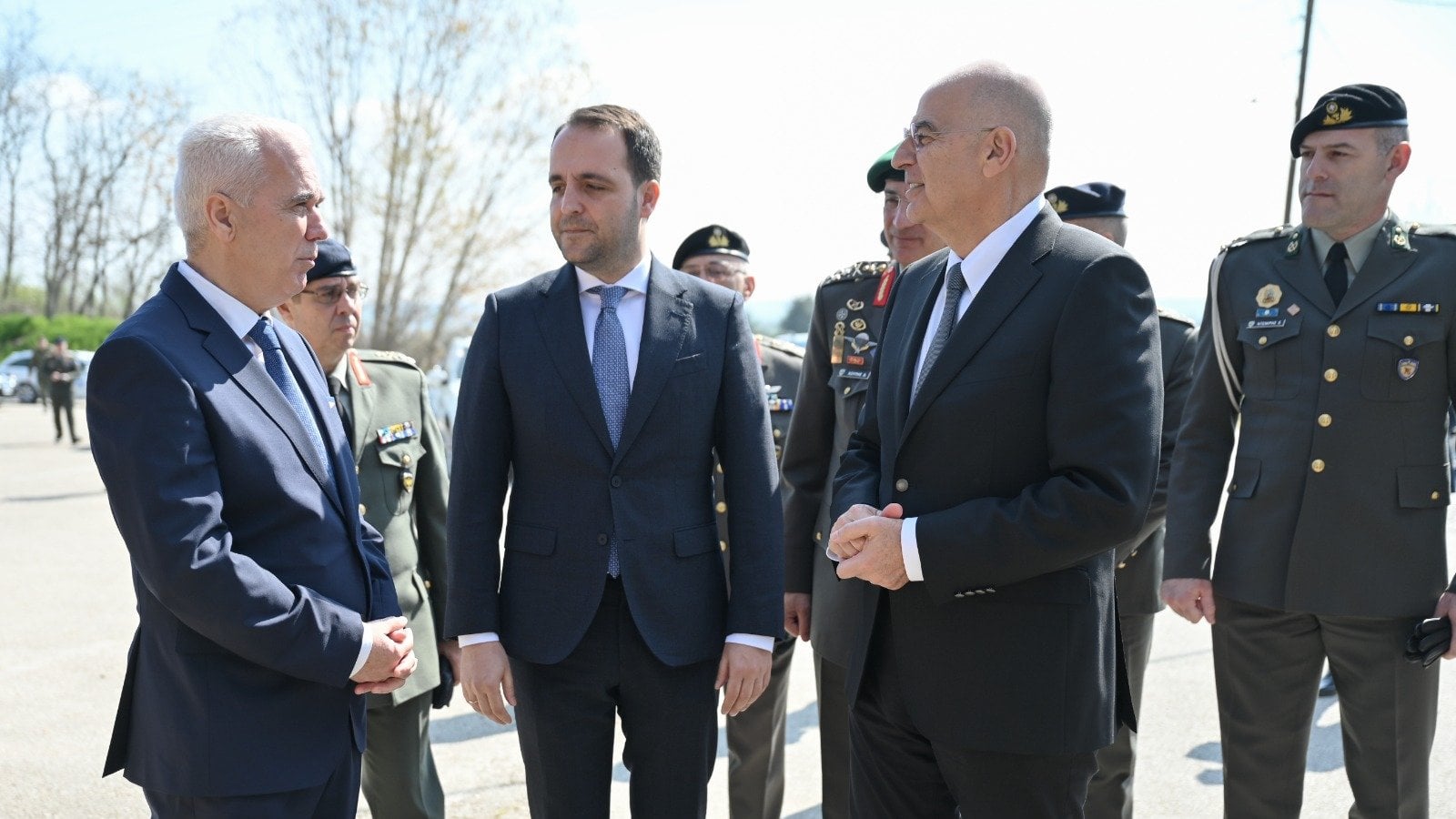 Δένδιας από Έβρο: Ας εστιάσουμε στις γυναίκες και τους άνδρες που προστατεύουν τα σύνορα της χώρας μας