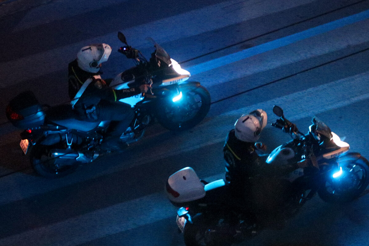 Θεσσαλονίκη: Επεισοδιακές καταδιώξεις με δύο συλλήψεις – Οδηγούσε κλεμμένο αυτοκίνητο στο αντίθετο ρεύμα κυκλοφορίας