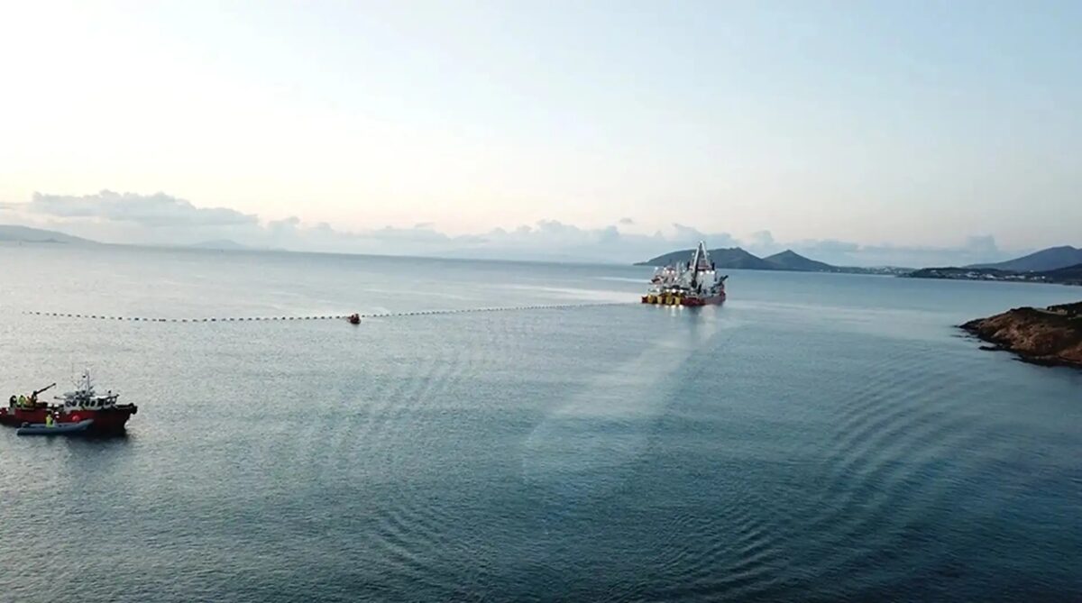 Τα φετινά ορόσημα για τις σημαντικές διασυνδέσεις του ΑΔΜΗΕ – Προχωρούν σταθερά τα νέα έργα με διάφορες χώρες του εξωτερικού