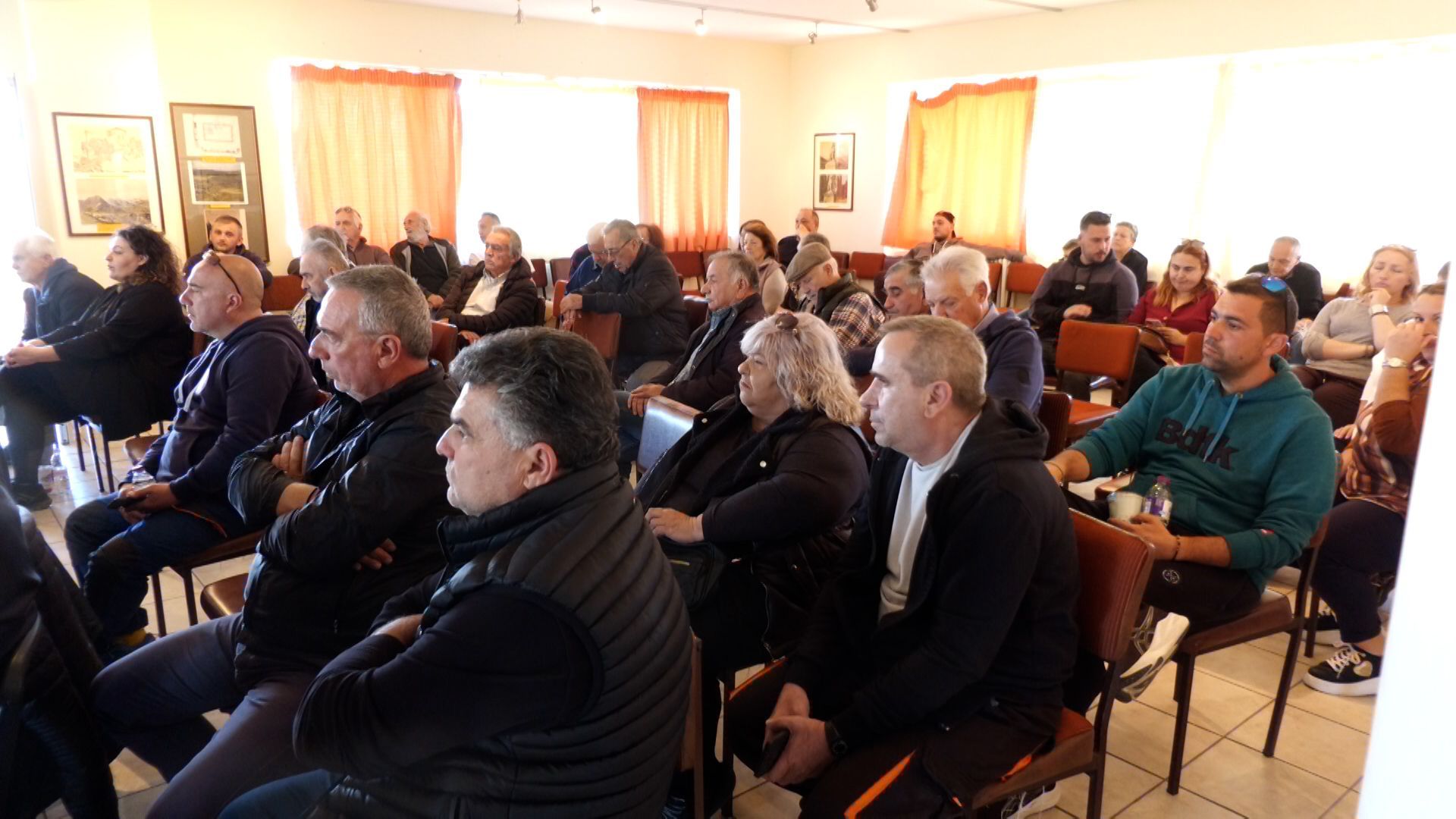 Στον ασφυκτικό κλοιό των ΑΠΕ και η ιστορική Χαιρώνεια. “Φαραωνικό” φωτοβολταικό απέναντι από τον Λέοντα.