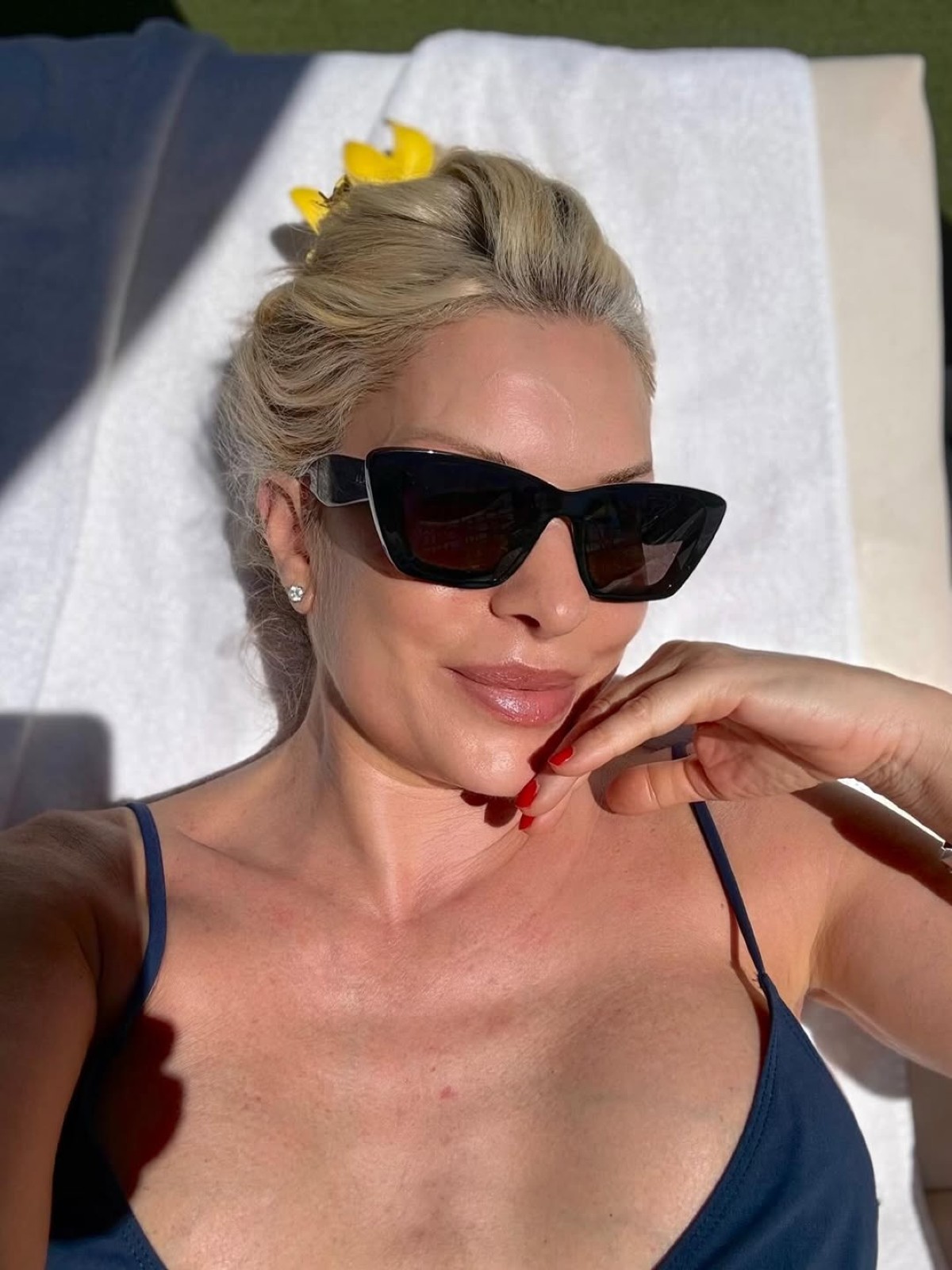 Ελένη Μενεγάκη: Χαλαρή σε ισπανική ακτή – Οι φρέσκες εικόνες από τις διακοπές με τον Ματέο Παντζόπουλο 8 Ελένη Μενεγάκη