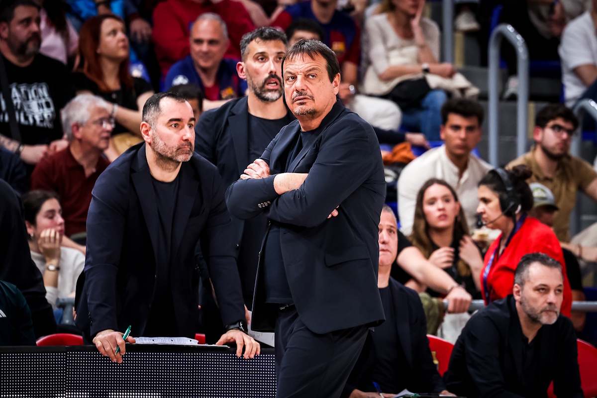 Εργκίν Αταμάν στους παίκτες του Παναθηναϊκού: «Παίξαμε άψογο μπάσκετ, τώρα εστιάζουμε στη Βαλένθια»