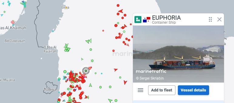 Επιθέσεις του Ιράν στο Ορμούζ: Δορυφορικά στοιχεία για 3 πλοία και ξαφνικές αλλαγές πορείας