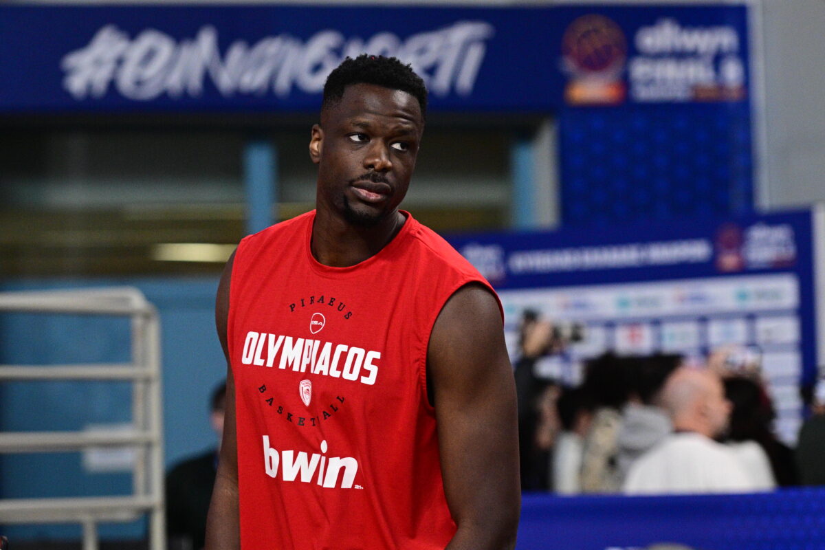 Βιλερμπάν – Ολυμπιακός: Ο Φαλ στην 12άδα των Πειραιωτών για τη Euroleague