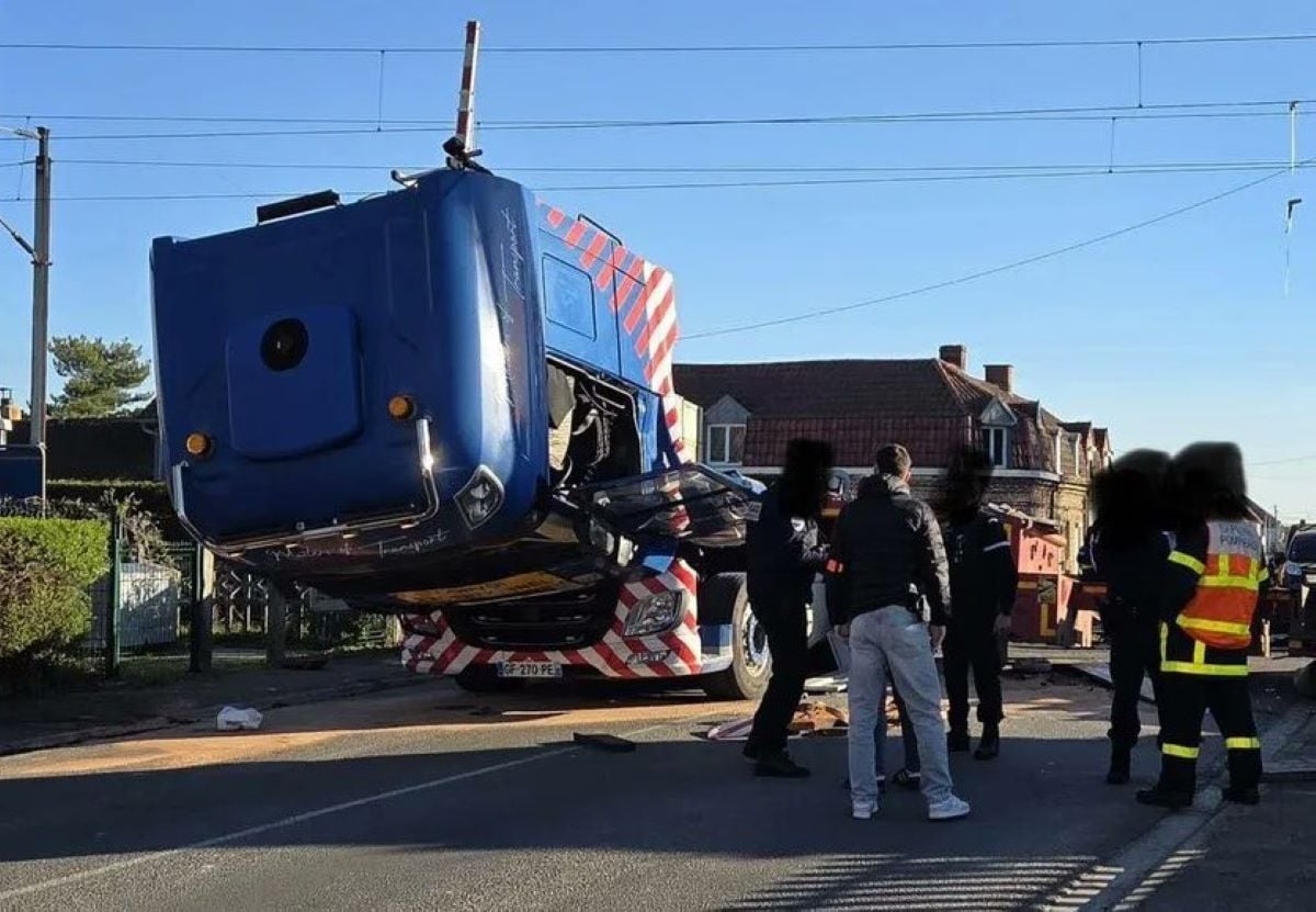 Γαλλία: Ένας νεκρός και πολλοί τραυματίες σε σύγκρουση τρένου με φορτηγό