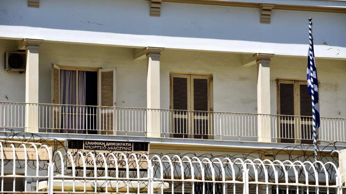 Home 83 Το βίντεο από τις φυλακές Κορυδαλλού που έγινε viral φανερώνει μια σκληρή πραγματικότητα