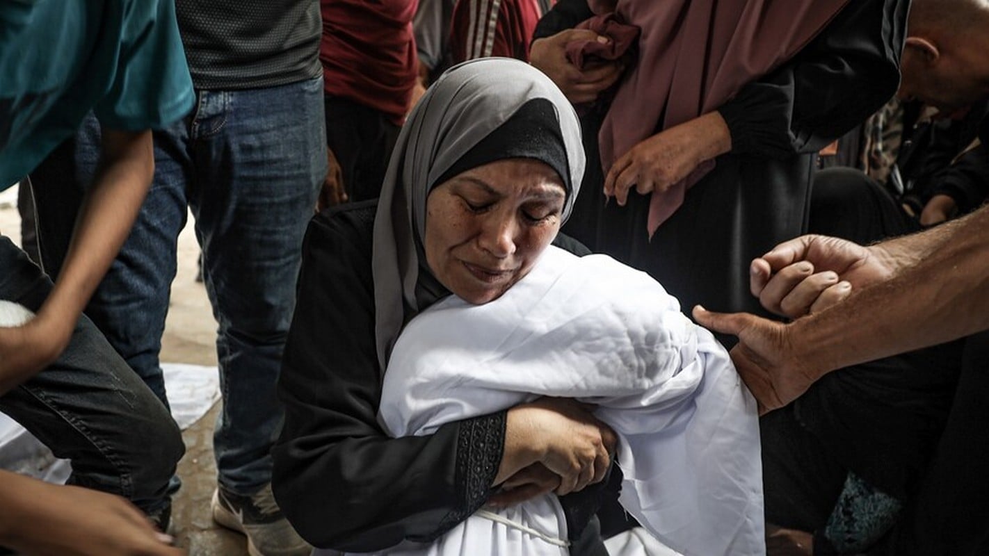 Γάζα: Δεκατρείς νεκροί, συμπεριλαμβανομένων τριών παιδιών, από ισραηλινούς βομβαρδισμούς