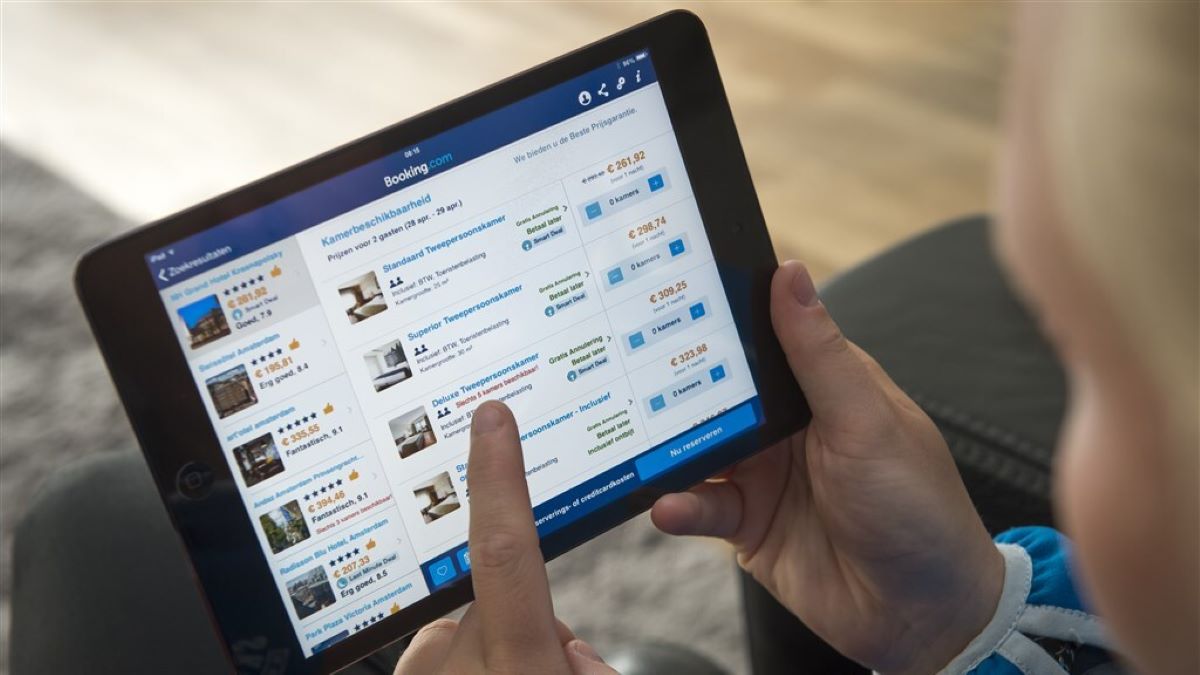 Η Booking.com υπό έρευνα στην Ιταλία για αθέμιτες πρακτικές