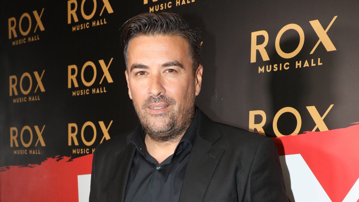 Γιάννης Αϊβάζης: Μετακόμισε στο Λονδίνο, αφήνοντας την Ελλάδα – Ο λόγος