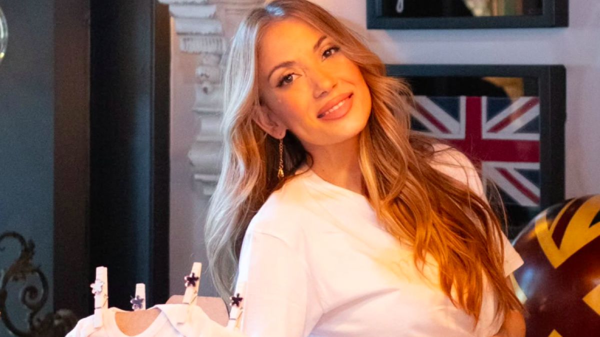 Γιώτα Τσιμπρικίδου: Το ροζ baby shower λίγο πριν υποδεχτεί το πρώτο της παιδί – Εικόνες