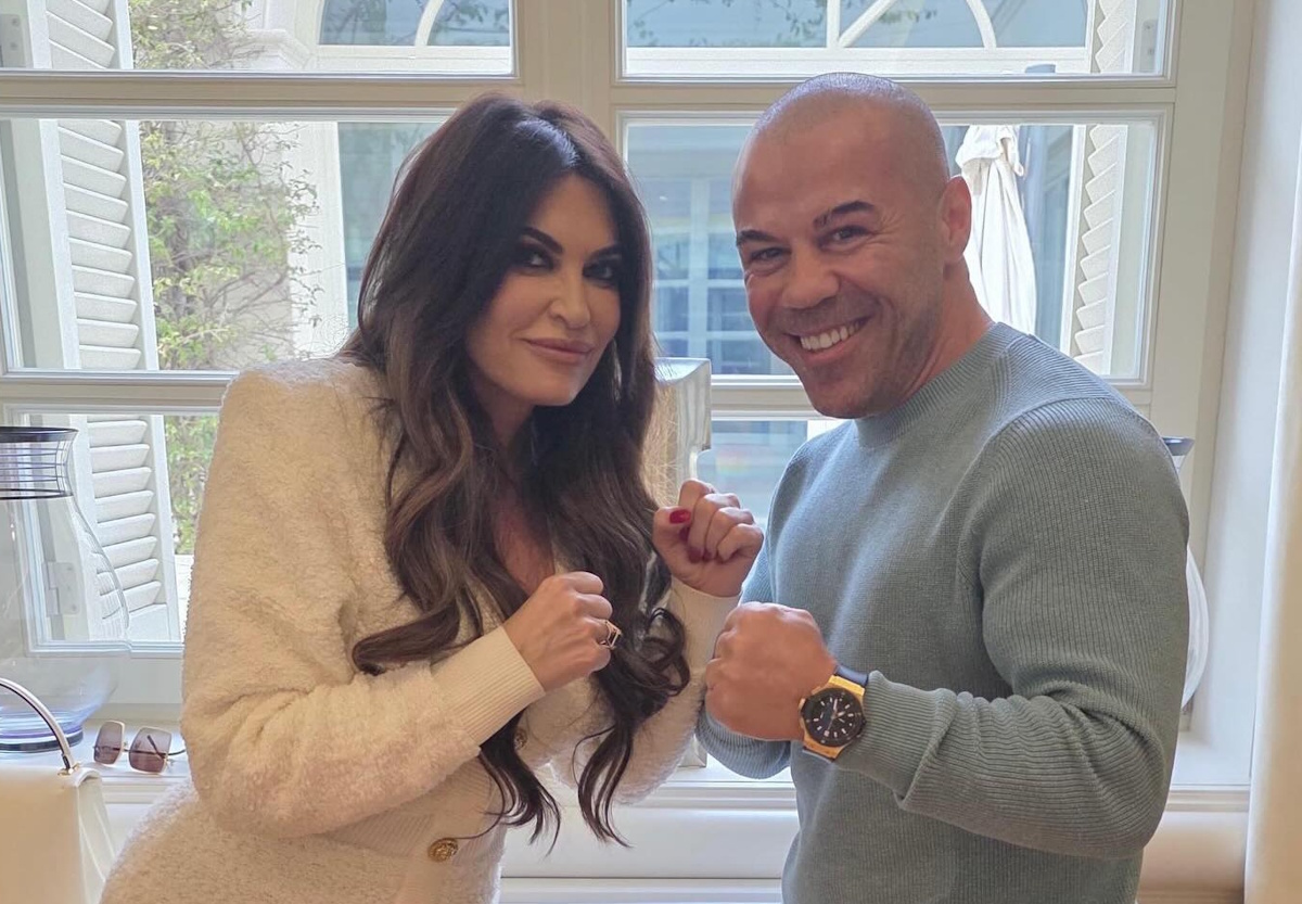 Μιχάλης Ζαμπίδης εναντίον Φλόιντ Μεϊγουέδερ: Όλα τα μονοπάτια καταλήγουν στο Telekom Center για τη μάχη του αιώνα