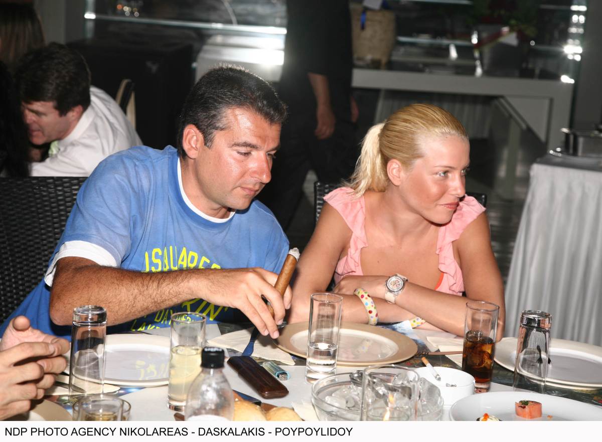 Η άγνωστη σχέση του Γιώργου Λιάγκα που κράτησε 5 χρόνια και κανείς δεν θυμάται πια 6 Έλενα Γράβεζα σχέση Γιώργου Λιάγκα